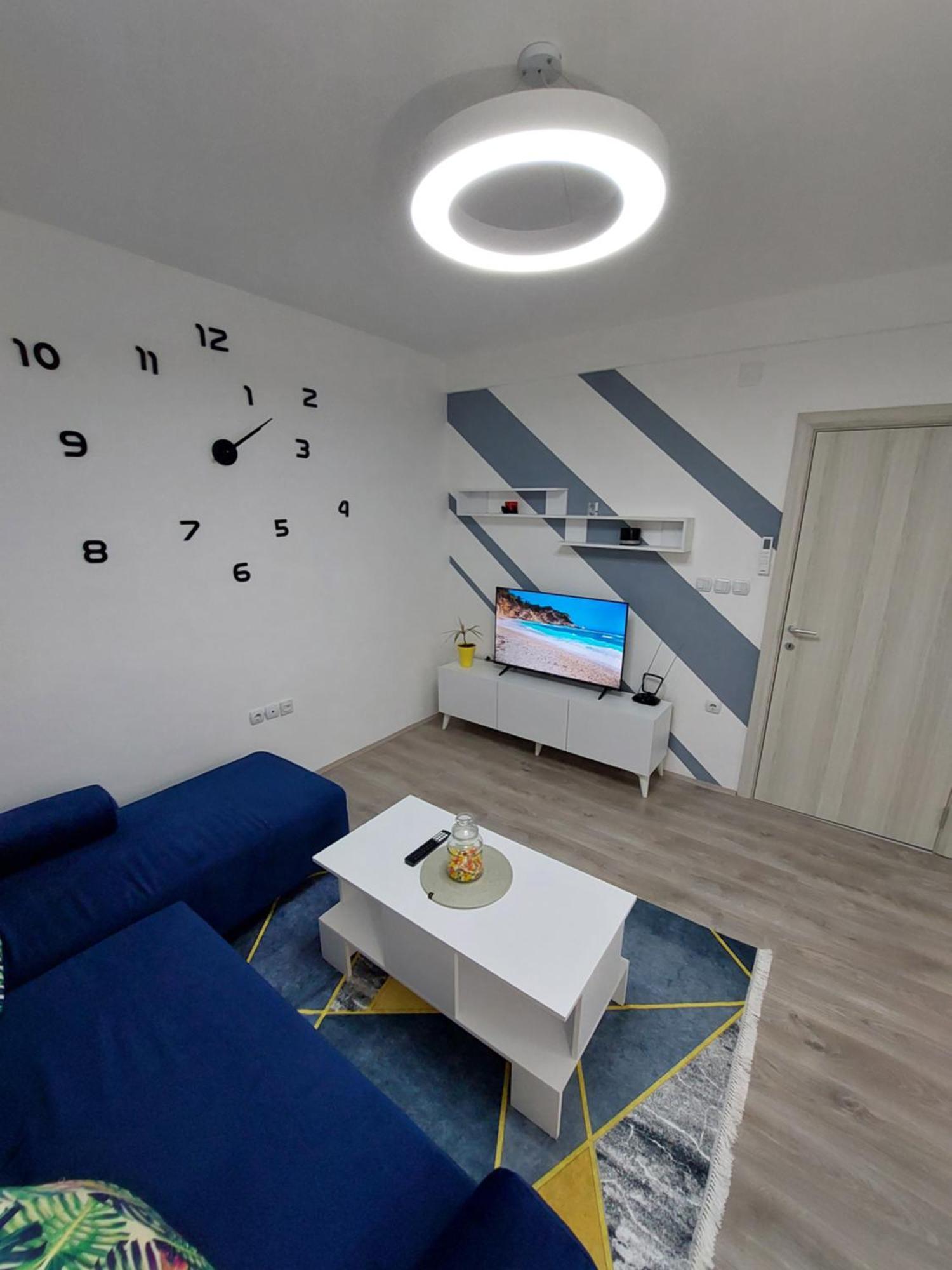 Lili'S Apartment Kumanovo Bagian luar foto