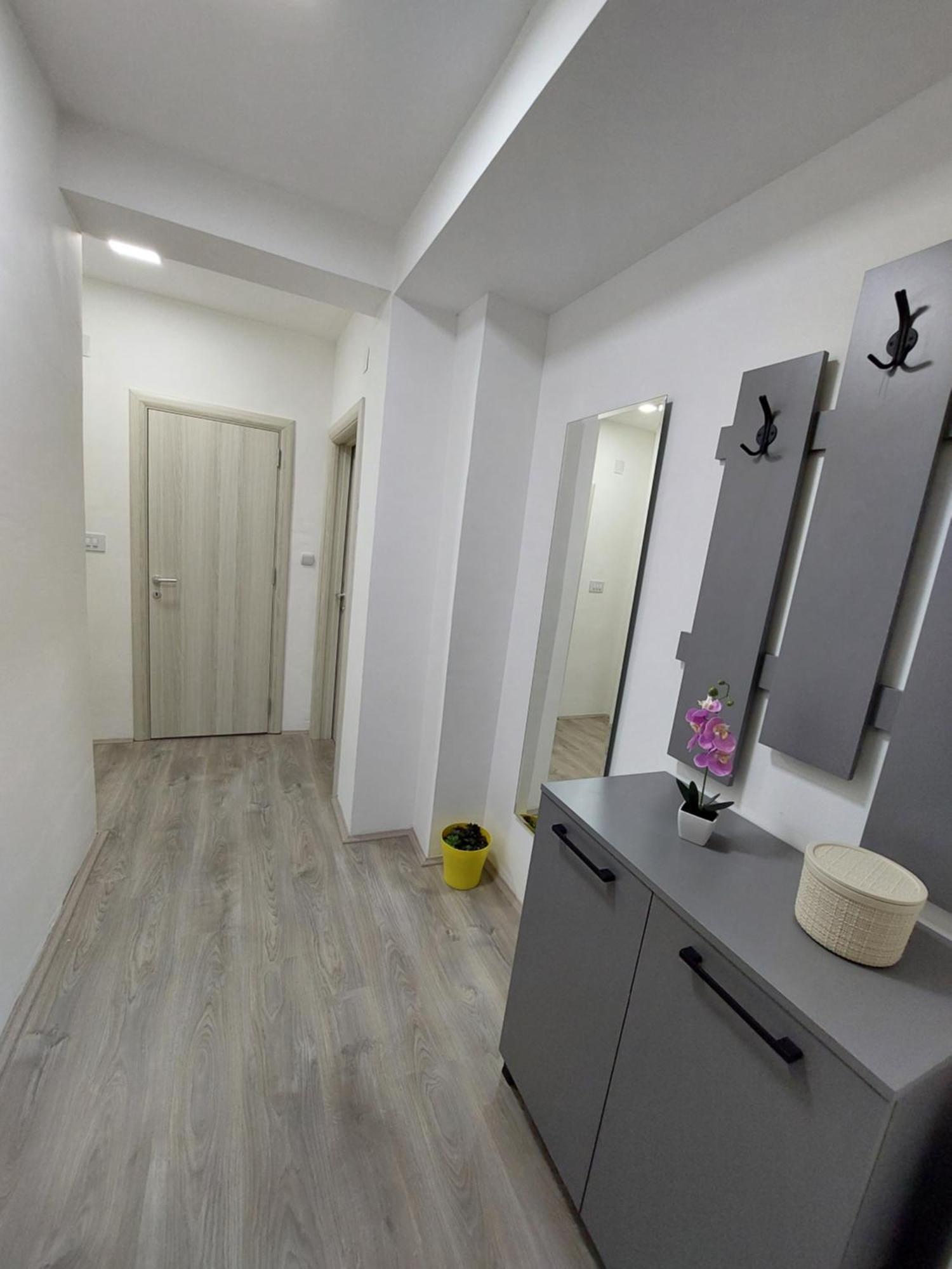 Lili'S Apartment Kumanovo Bagian luar foto